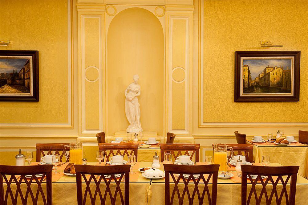 Hotel Touring Opera Paris Exterior foto